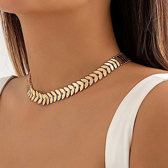 Gold Chevron Punk Y2K Choker Necklace - Picture 3 of 5